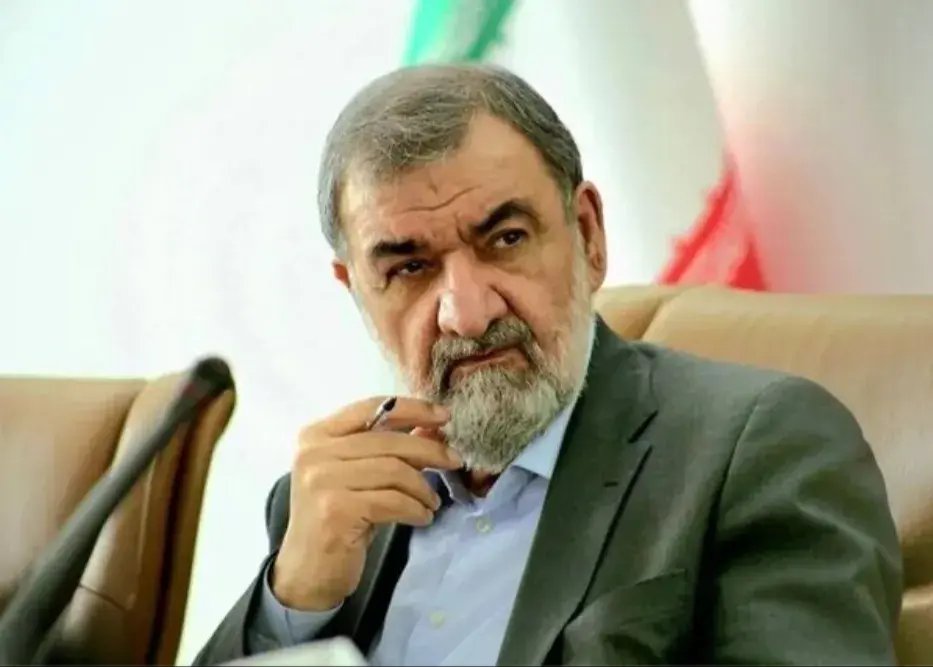 واکنش محسن رضایی به عقب‌نشینی مجدد ترامپ