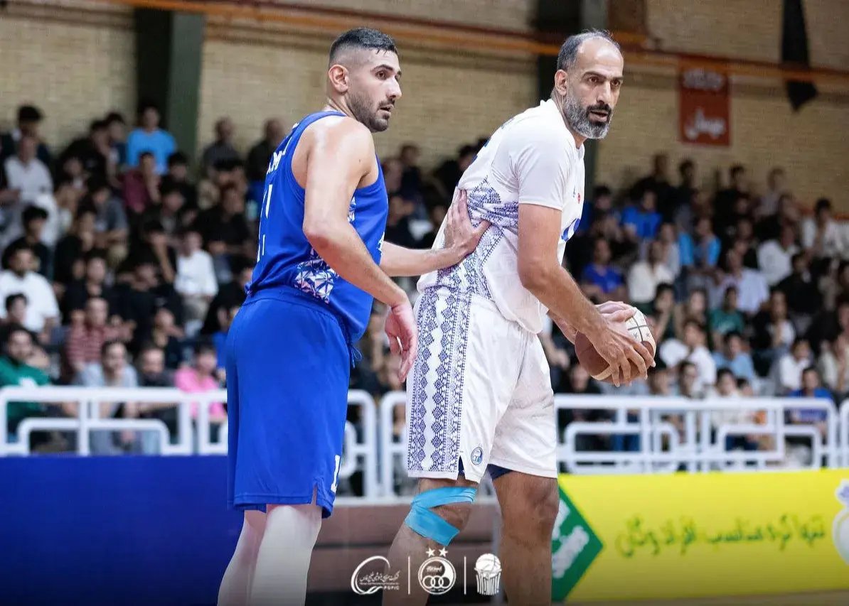 منجی با فرم ایده‌آل در فینال:/ موتور تانک نفت آبادان روشن شد