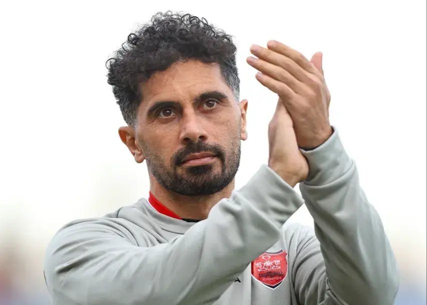 عالیشاه علیه شایعات جدایی از پرسپولیس