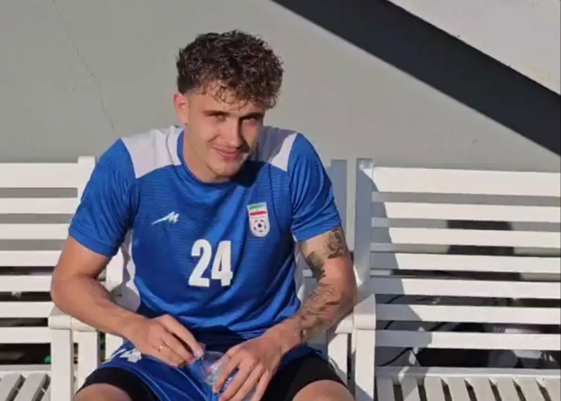جهانبخش و اکرت وارد شدند