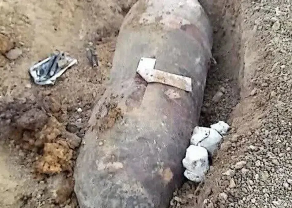 احتمال شنیده شدن صدای انفجار در شهرستان بندرلنگه