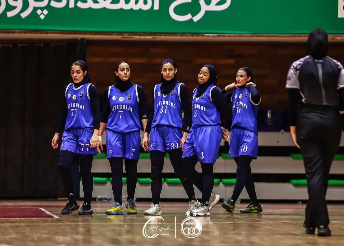 آبی‌ها بدون حضور رقیب در شهرقدس:/ قهرمانی ۹۹ درصدی استقلال بدون جام قهرمانی!