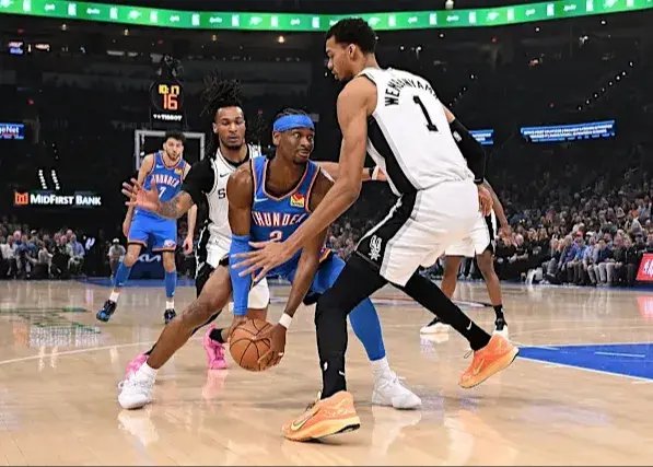 شای الکساندر ستاره برد سوم تاندر:‏/ او کی سی یک قدم تا فینال بزرگ NBA