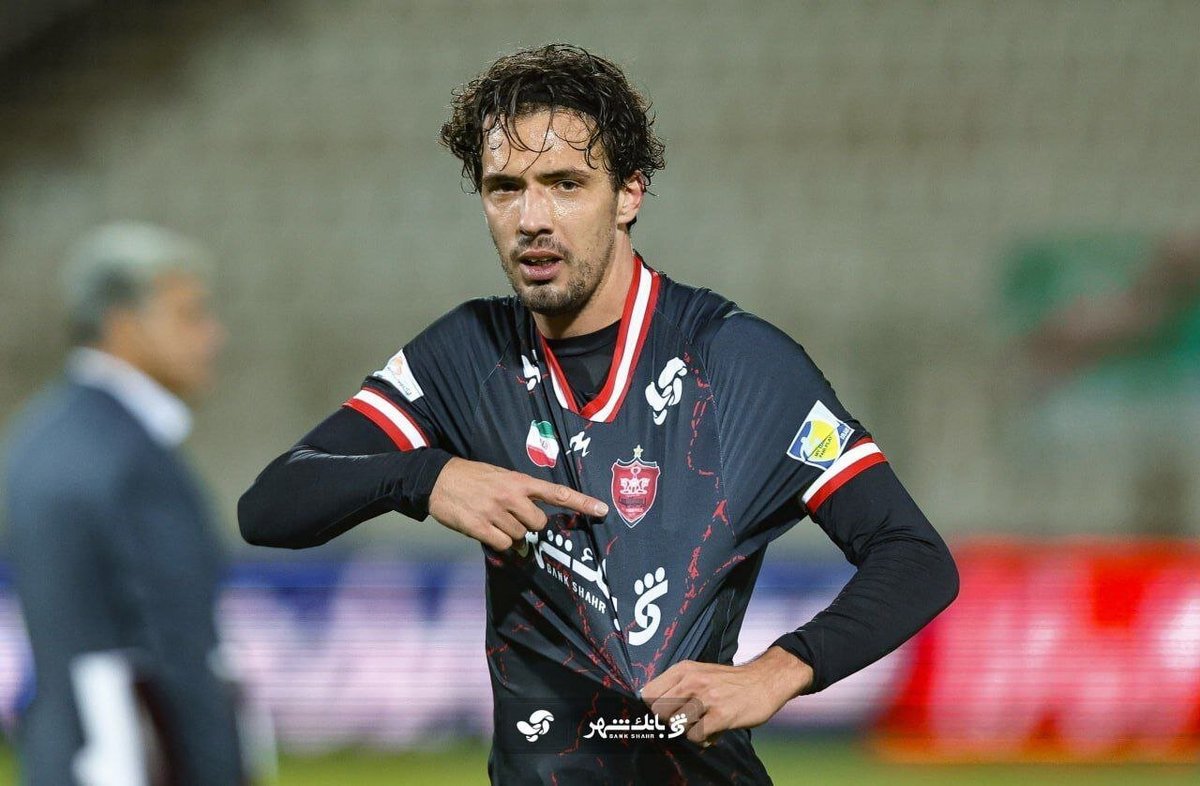 هافبک خلاق پرسپولیس ماندنی شد