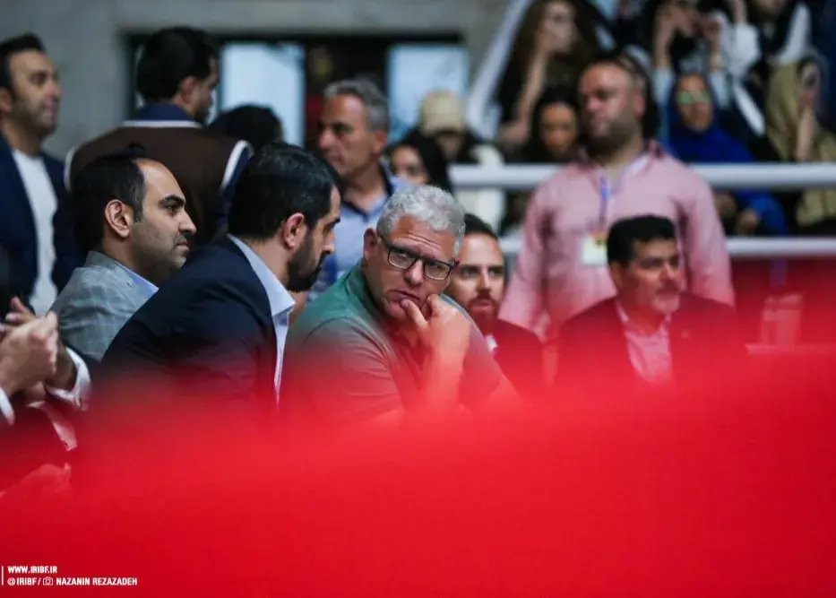 شش بازیکن از استقلال و یک طلایی‌پوش:/ هفت انتخاب مانولوپولوس از فینال انتخابی سوپرلیگ