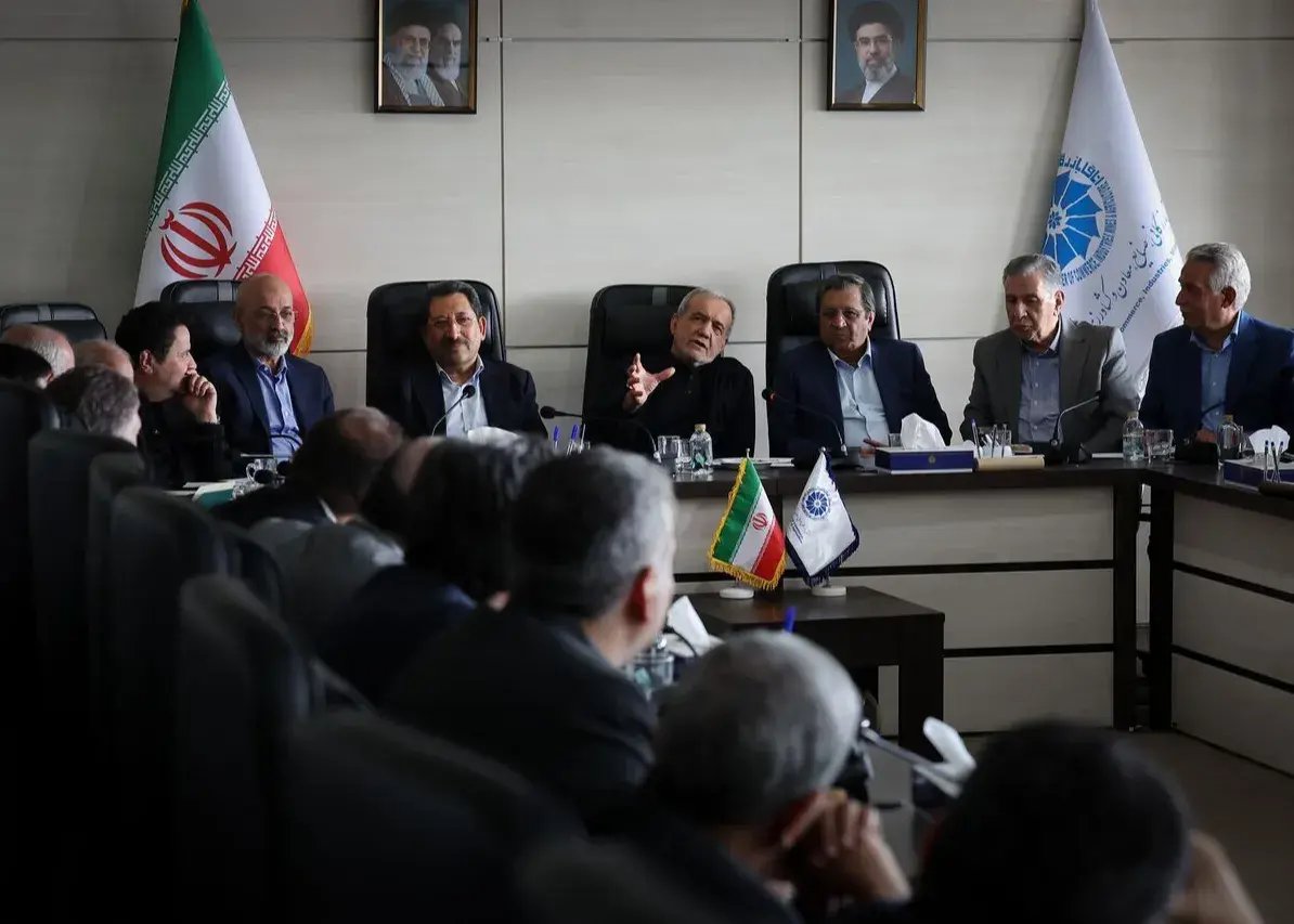 پزشکیان: حقوق مردم باید کامل استیفا شود