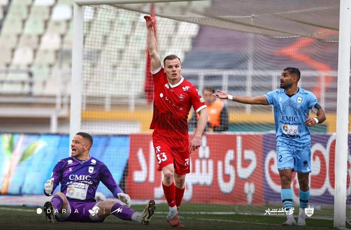 خبرسازی دوباره بازیکن پرحاشیه پرسپولیس