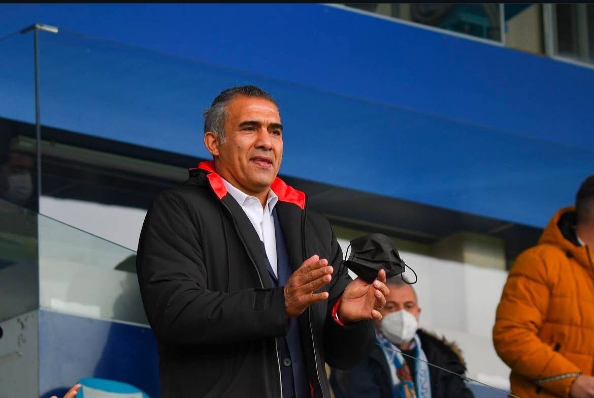 عکس | جشن تولد عابدزاده در آمریکا با کیک پرسپولیس