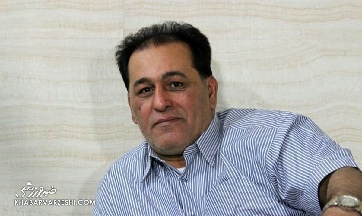 خبرورزشی‌گردی| مهاجم اسبق پرسپولیس: پیراهن مارادونا را از تنش در آوردم و فرار کردم/ شاید به خاطر هزینه عمل جراحی مجبور شوم این لباس را بفروشم!