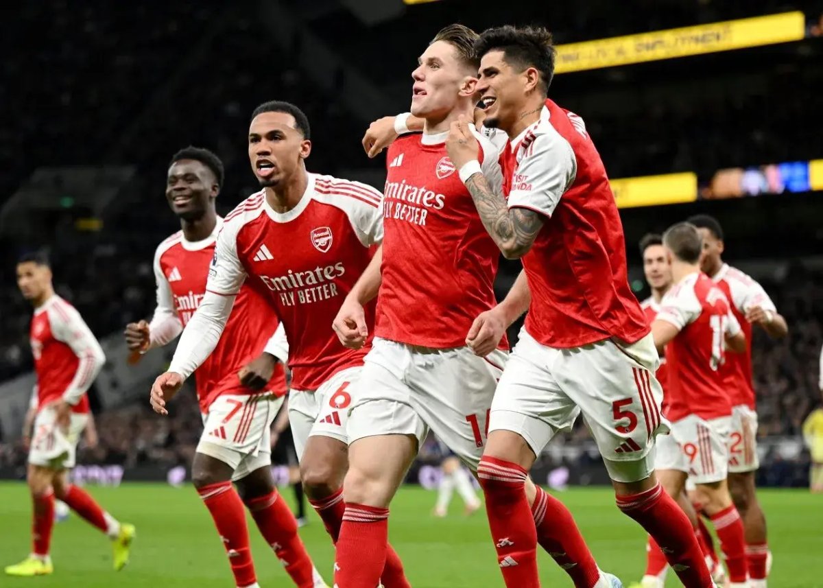 ترکیب اصلی آرسنال و وستهم | دربی قهرمانی لندن!